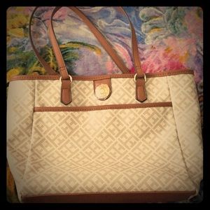 New Tommy Hilfiger purse.